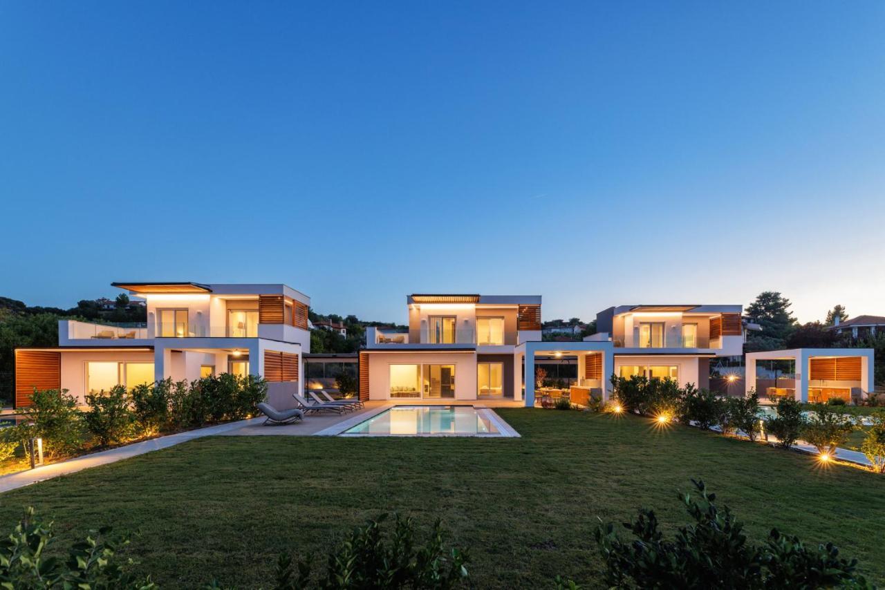 Summer Pearls Luxury Villas Polychrono Exterior photo